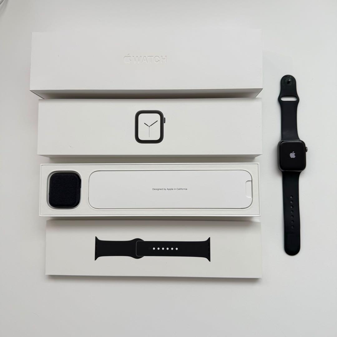 Apple Watch Series 4ブラックアルミニウム 44mm