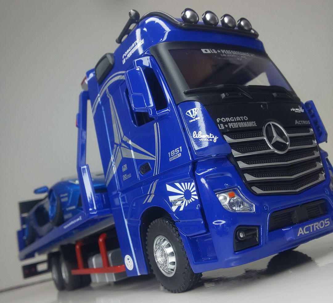 〓1/24スケール〓リバティーウォーク アヴェンタドール 完成品&ベンツ積載車