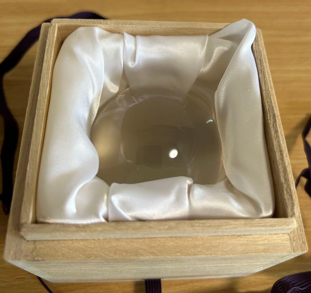 鉱物名：天然クォーツ／宝石名：ロック・クリスタル／サイズ：60.30mm(直径)