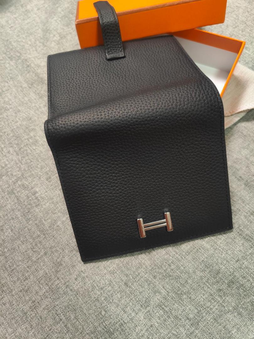 HERMES 二つ折り財布 ブラック