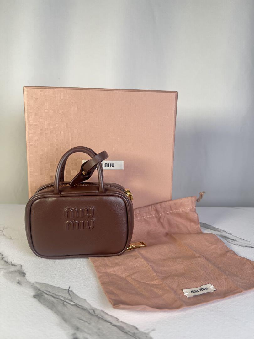 【未使用】MIU MIU ボレザー マイクロバッグ　ブラウン