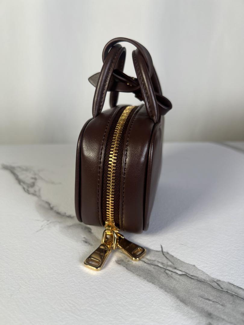 【未使用】MIU MIU ボレザー マイクロバッグ　ブラウン