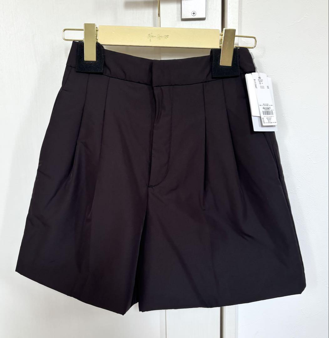 CELFORD パデットタックショートパンツ