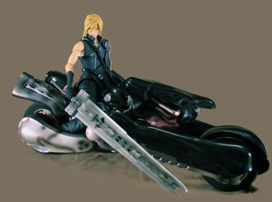 最安価格 クラウド＆フェンリル PLAYARTS +EXTRA セット PARTS ゲームキャラクター
