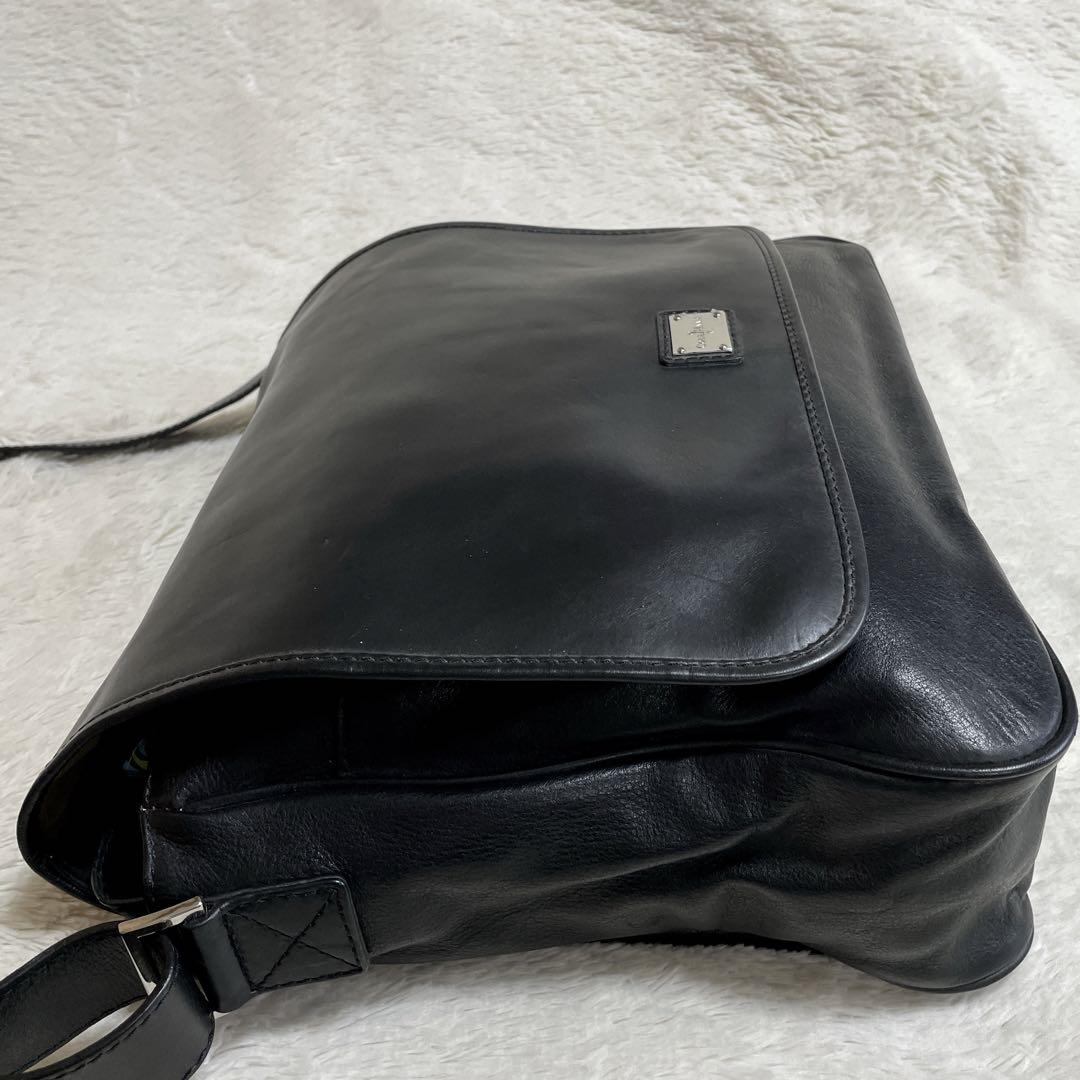 美品 COLE HAAN 大容量 メッセンジャーバッグ ショルダーバッグ