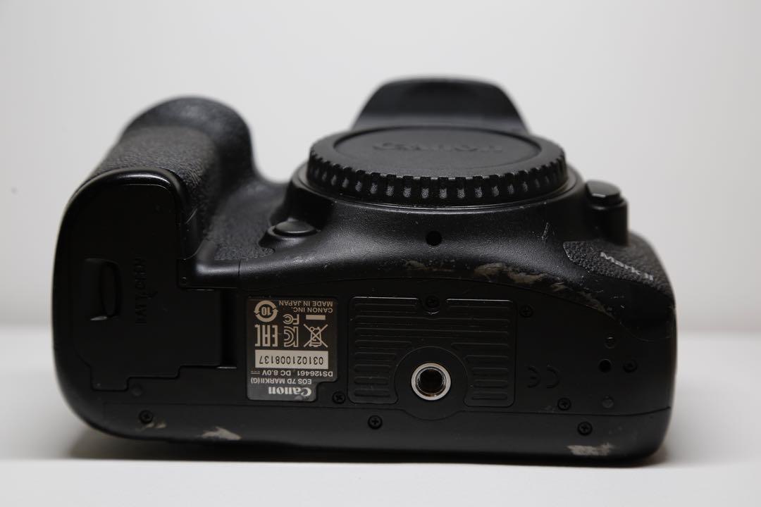 Canon 7D Mark II バッテリーグリップ付き