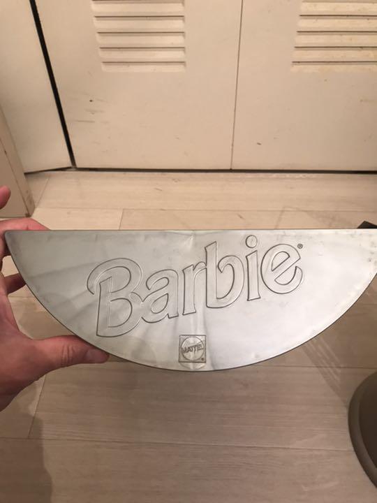 Barbie 人形です