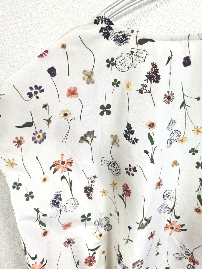 BEARDSLEY　押し花を散りばめたプリントニット　ビアズリー