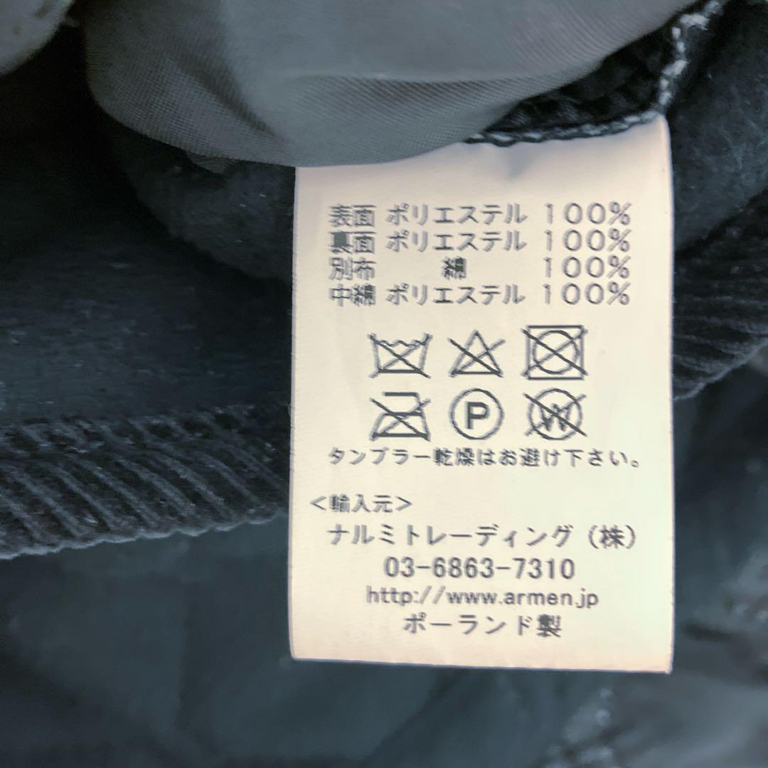 ブラック