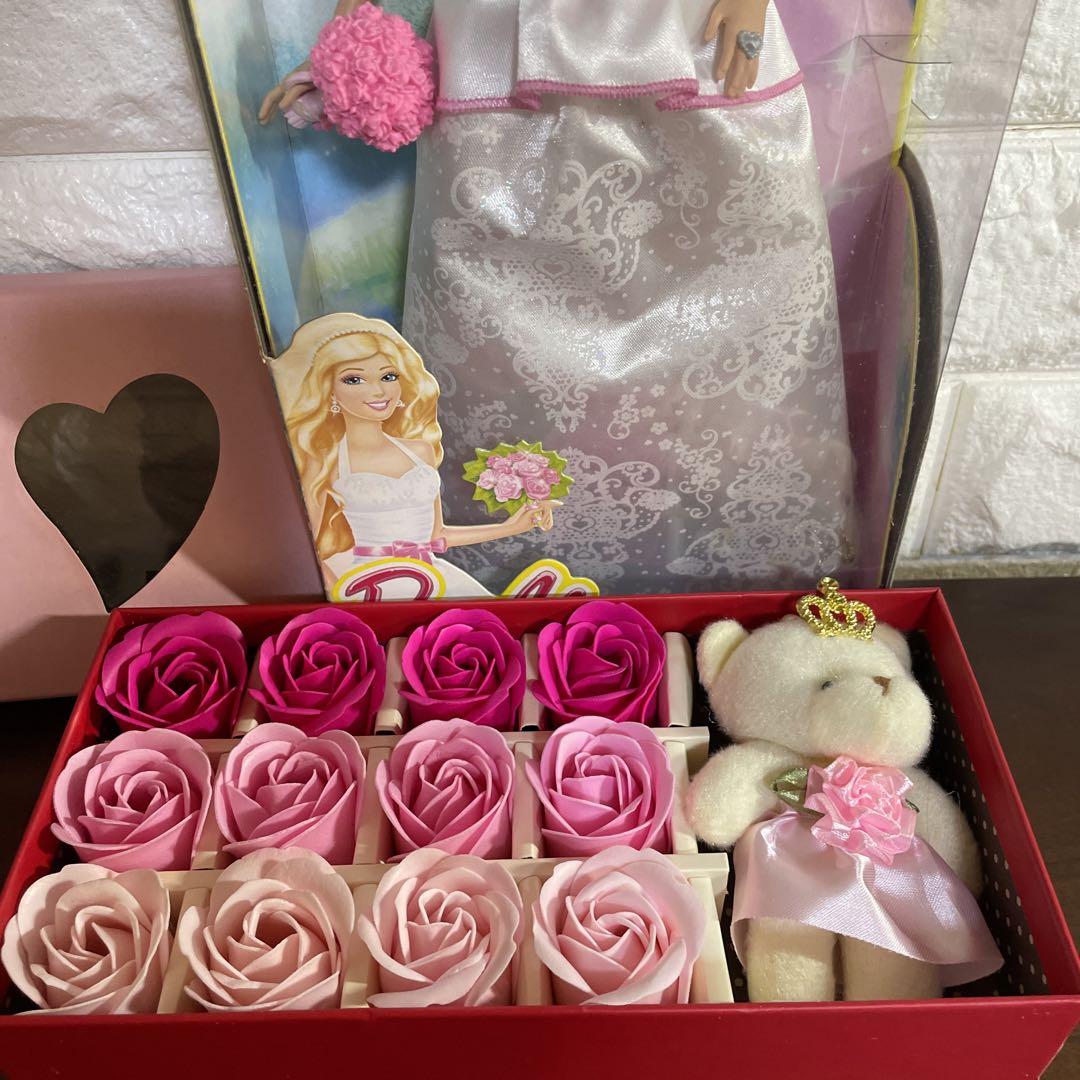 Barbie ウェディングバービー&熊ぬいぐるみとソープフラワー化粧