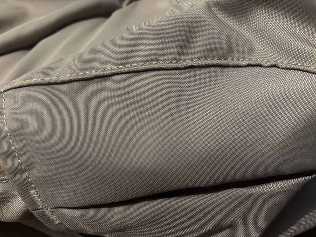 金　Helly Hansen ヘリーハンセンベージュ バックパックリュック