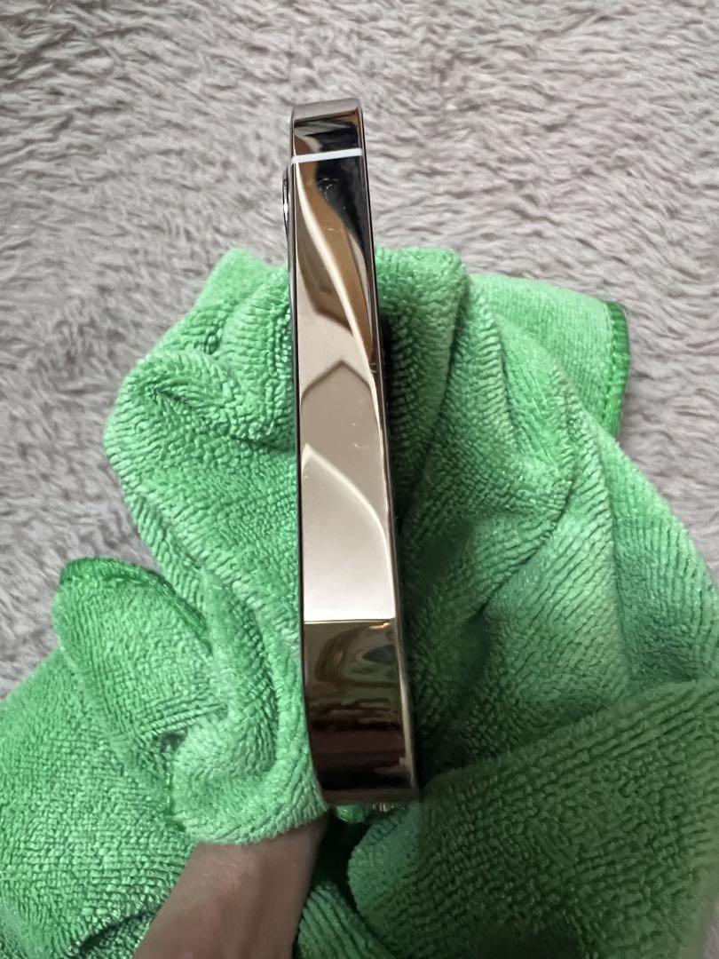Apple iPhone 12 Pro 126GBシルバー