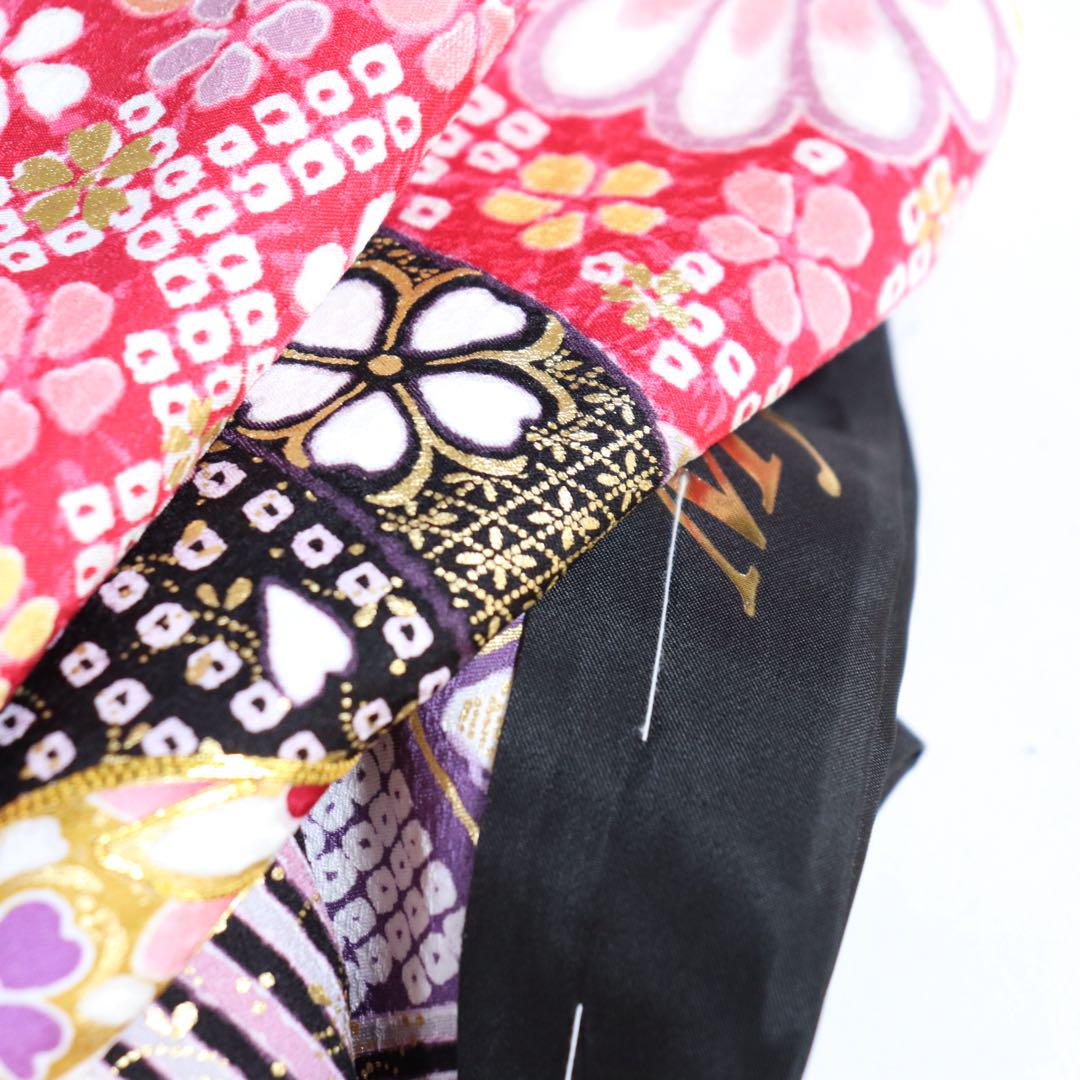 E255☆送料込み❣️仮絵羽 未仕立て 振袖 花に毬模様 刺繍 八掛付き❣️