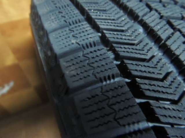 E589 175/65R15 4本 ブリヂストン スチールホイール　スイフト