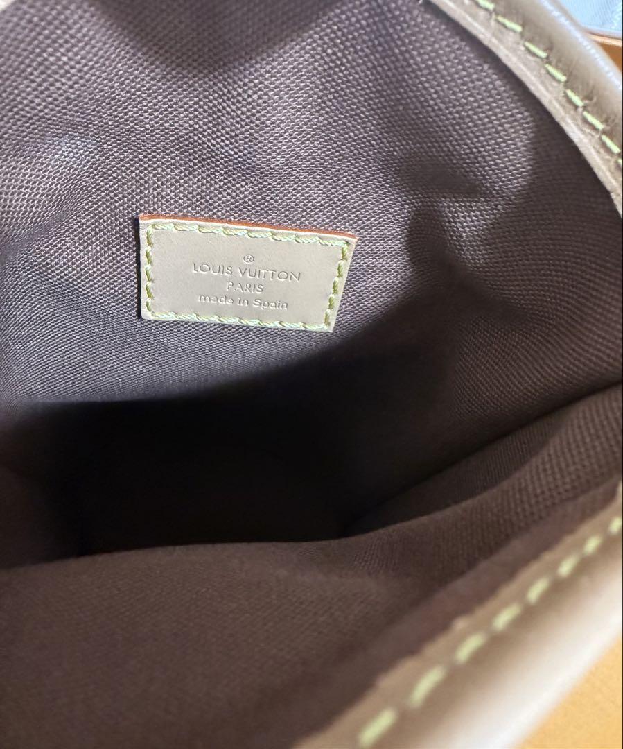 【美品】Louis Vuitton フォールド・ミーポーチ