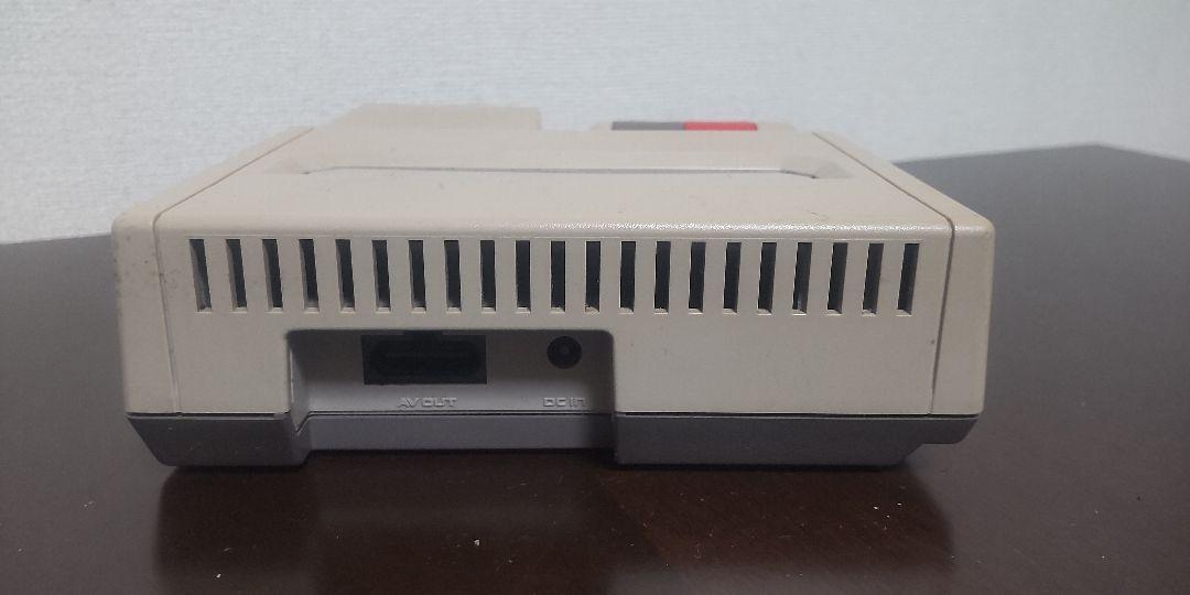 ニンテンドー ファミリーコンピュータ HVC-101 中古品 年代物