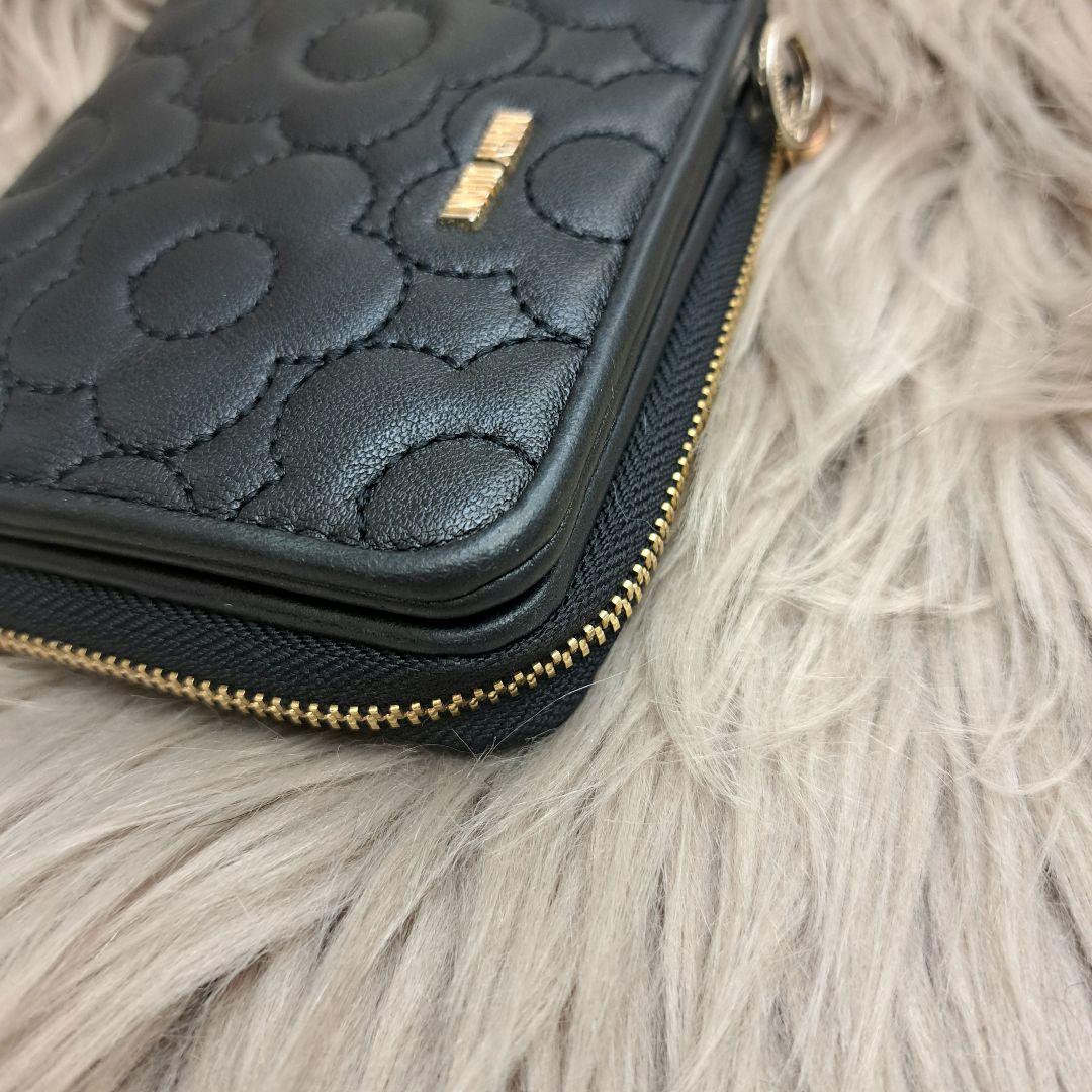 【MARY QUANT】キルトフォームデイジー 二つ折り財布 ブラック