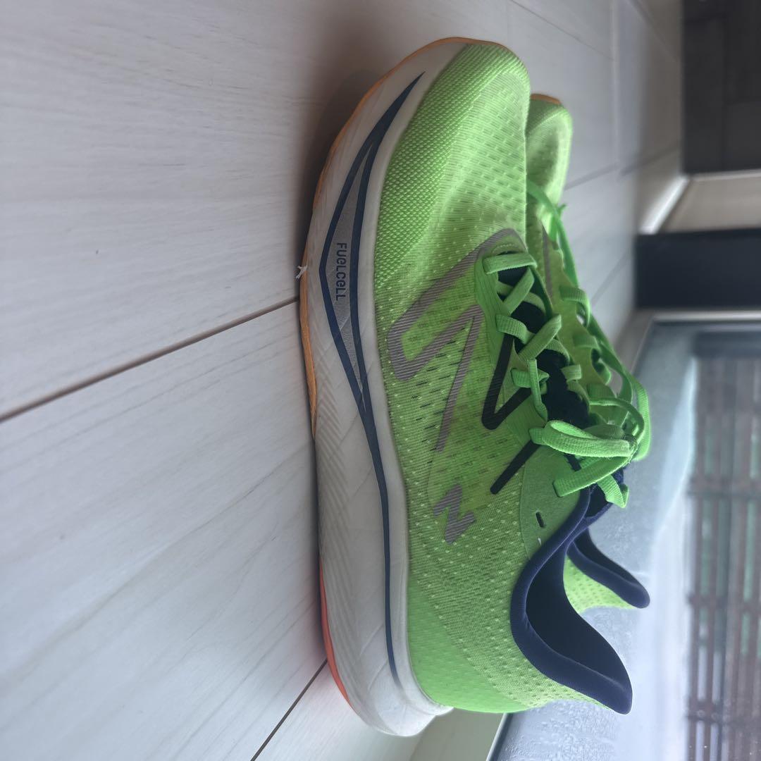 New Balance 陸上競技用スパイクシューズ ネオンイエロー