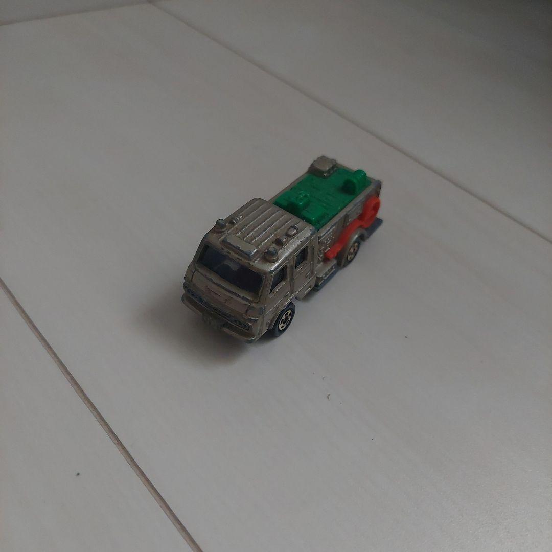 トミカ　MADE IN JAPAN　消防車