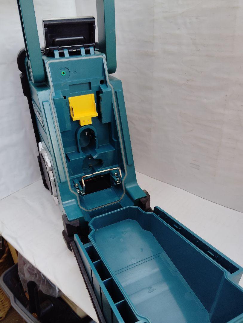マキタMR103 現場ラジオ　感度良好　グリーン