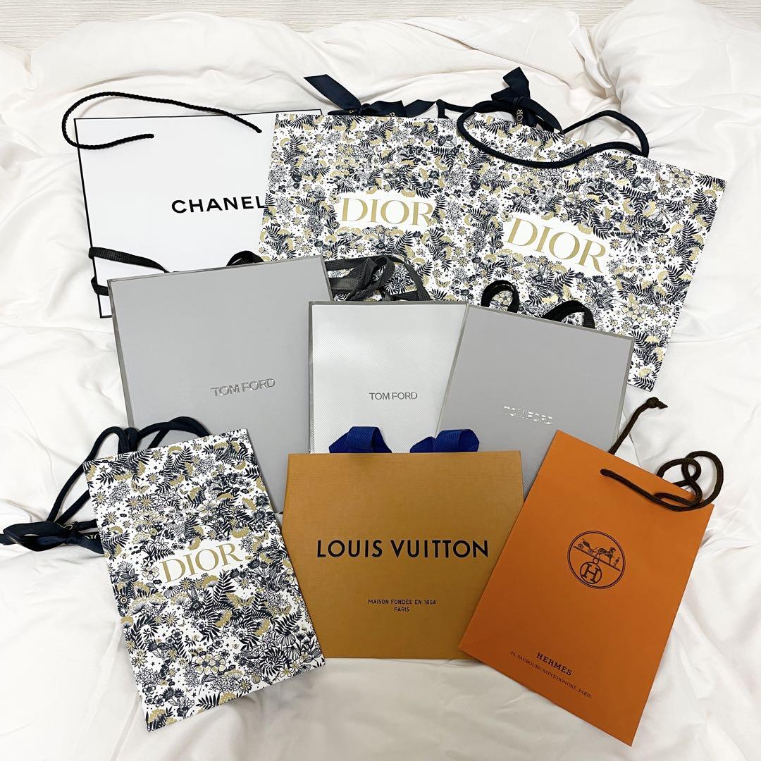 CHANEL VUITTON DIOR ハイブランドショッパーまとめ売り
