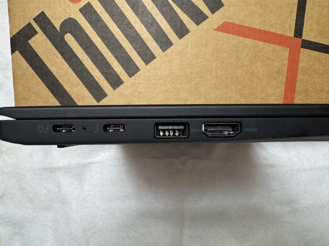 Thinkpad X1 Carbon Gen9　4Kディスプレイモデル