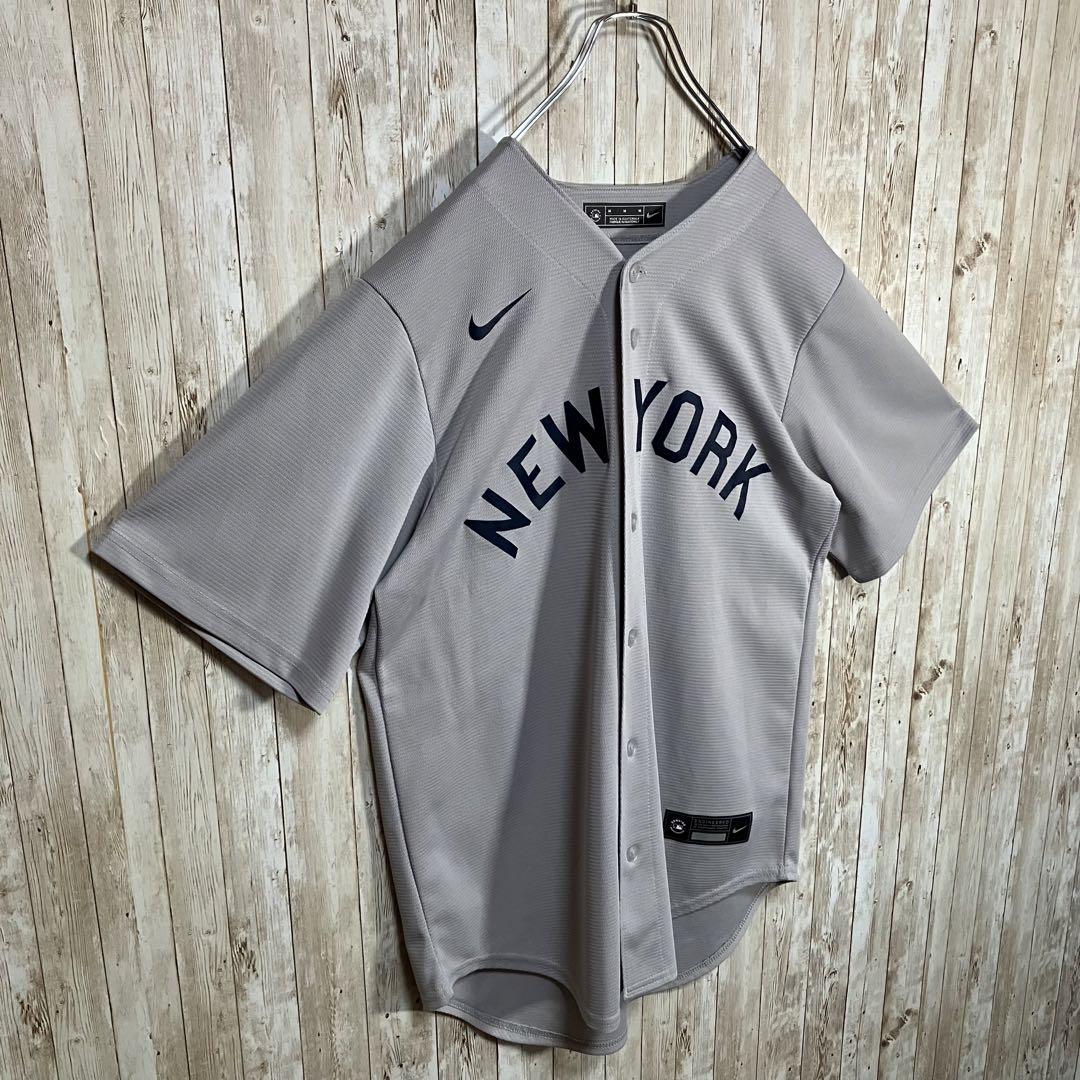 363【美品】NIKE MLBニューヨーク・ヤンキース ゲームシャツ　グレー