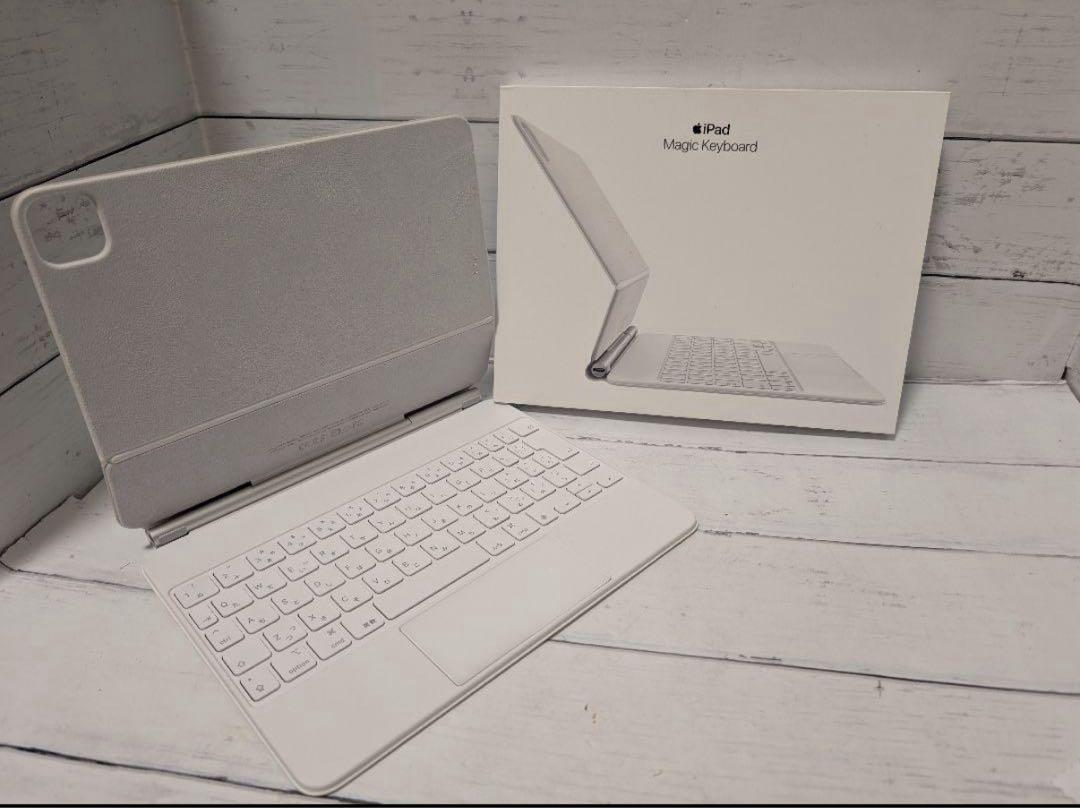 Apple iPad 11インチ用純正マジックキーボード　ホワイト 11インチiPad Air（M2）用Magic Keyboard - 日本語 - ホワイト