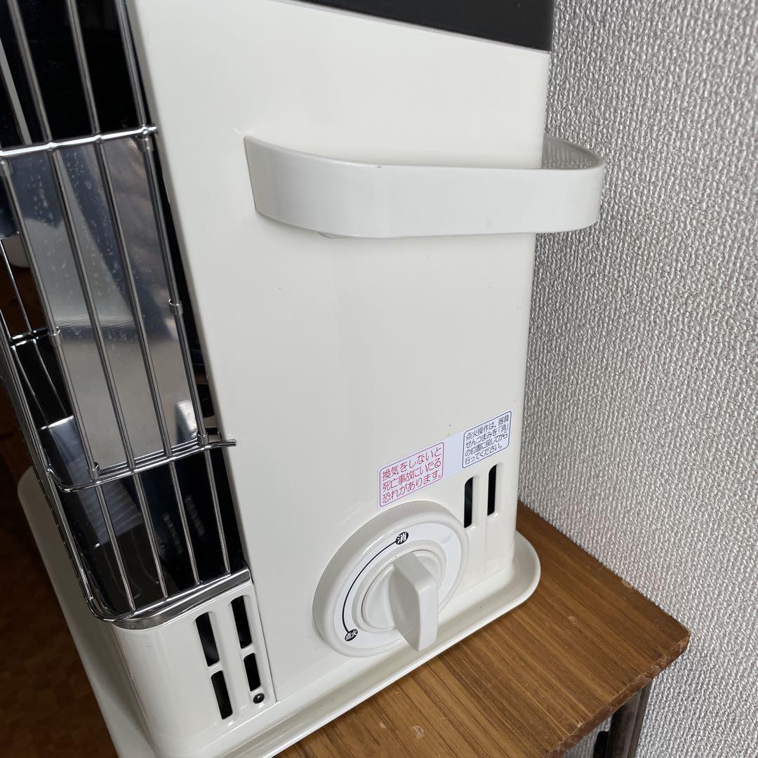 イワタニ カセットガス ストーブ デカ暖 ホワイト CB-STV-DKD