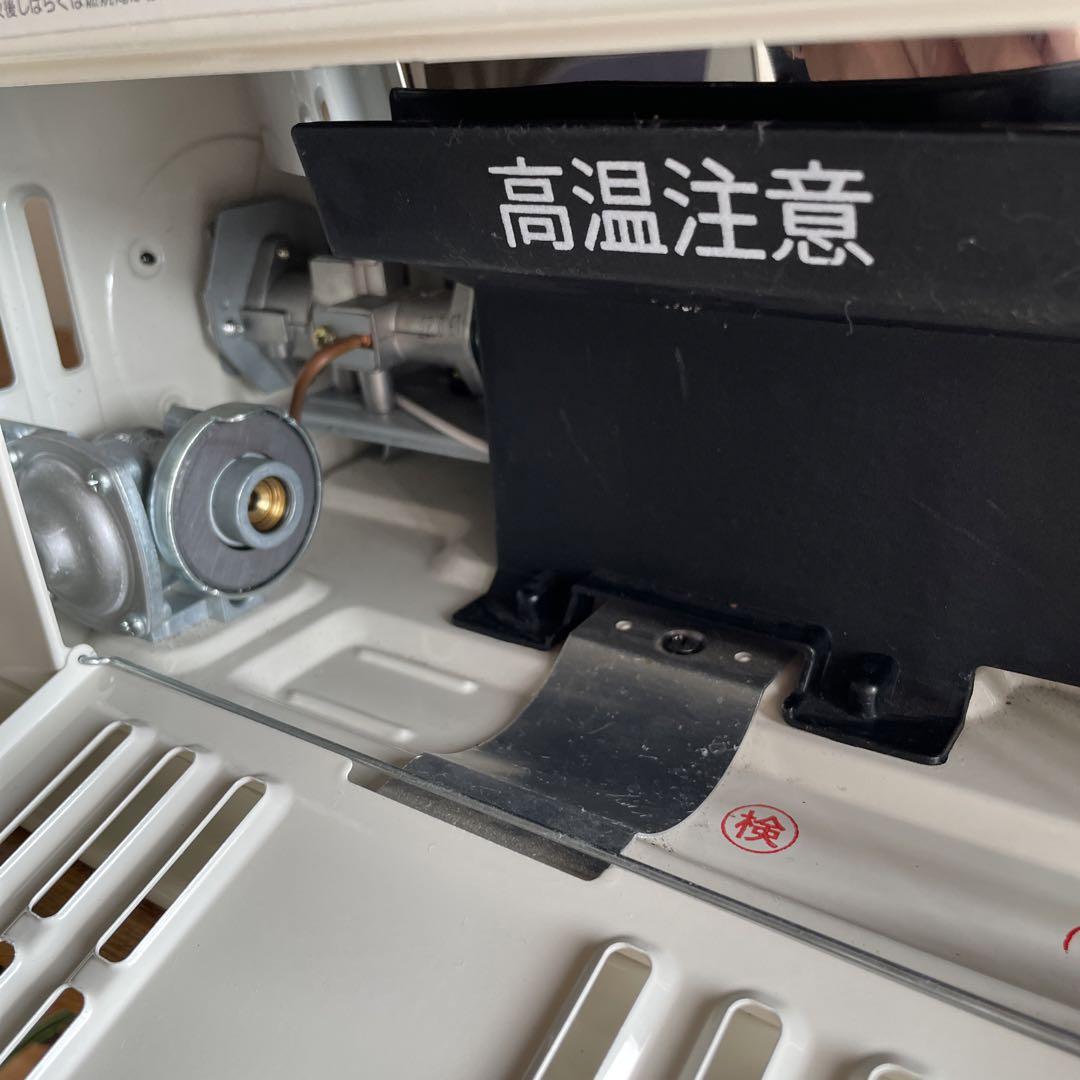 イワタニ カセットガス ストーブ デカ暖 ホワイト CB-STV-DKD