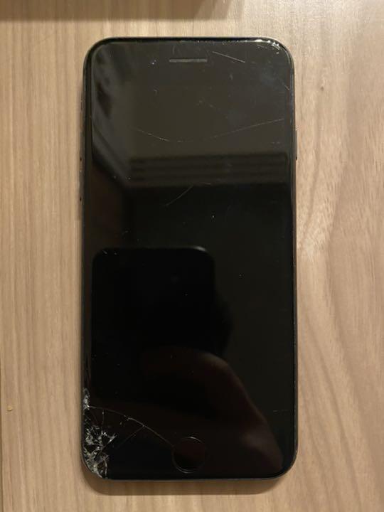 iPhone 8 64GB Softbank 23時までの大幅割引!