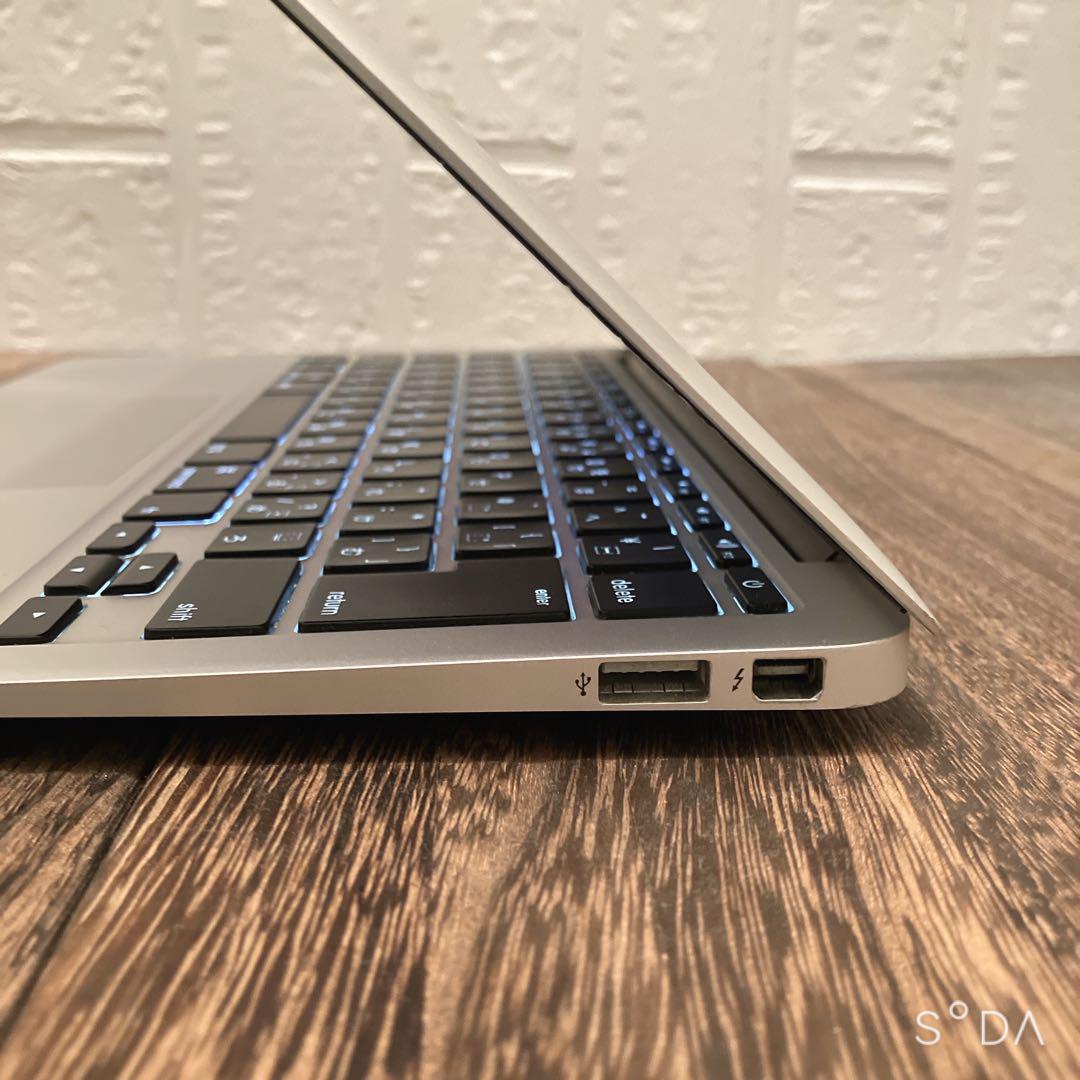 MacBookAir 11インチ