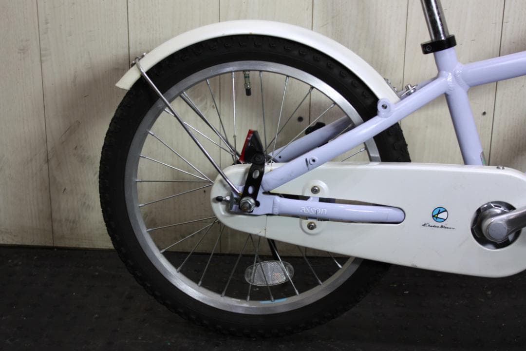 アルミ18インチやや傷や汚れあり