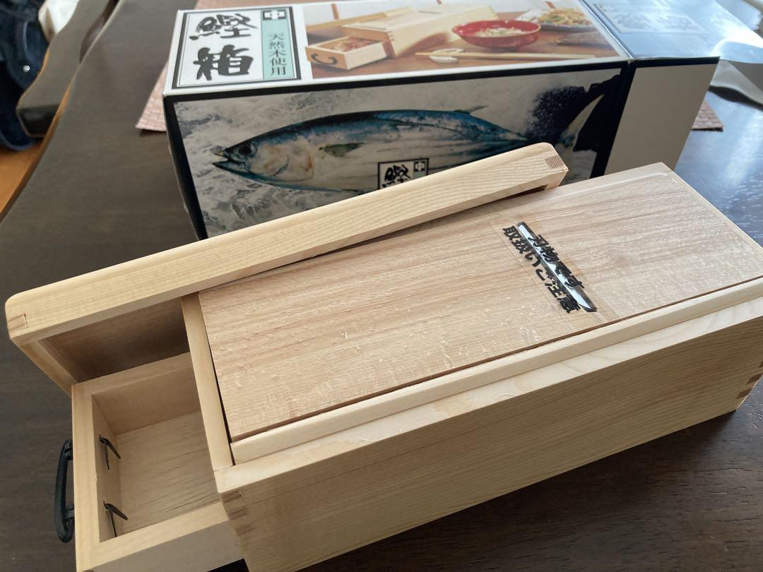 鰹節削り器　天然木•日本製　鰹箱　新品　専用箱あり