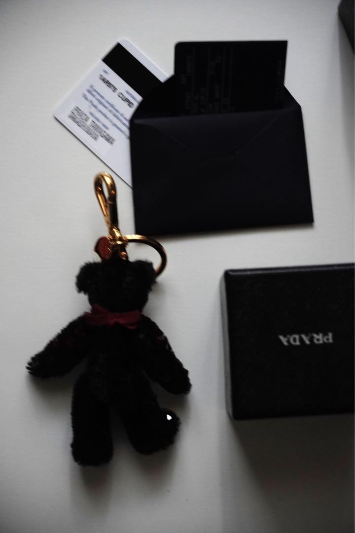 高島屋購入 PRADA ラブベアー クマ型キーホルダー ブラック 高島屋購入 PRADA ラブベアー クマ型キーホルダー ブラック