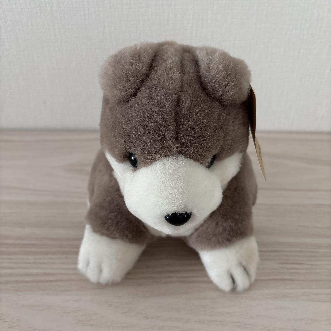 犬のぬいぐるみ 茶色と白 中型 電動式 犬型ぬいぐるみ 茶色と白 - メルカリ
