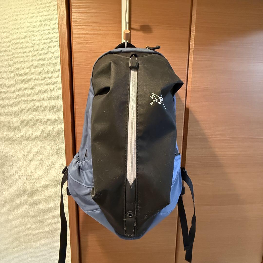 アークテリクス　アロー22 ブルー