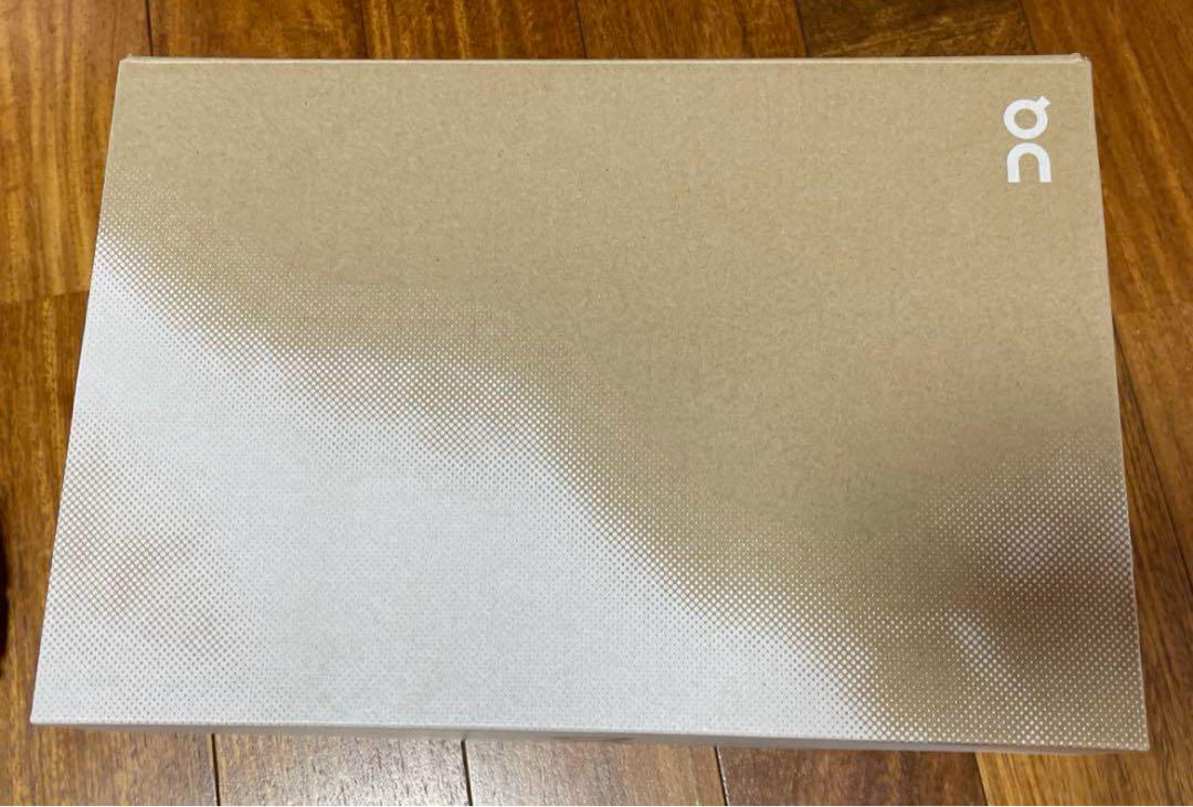 ON オン Cloud 6 スニーカー ペールホワイト 24cm
