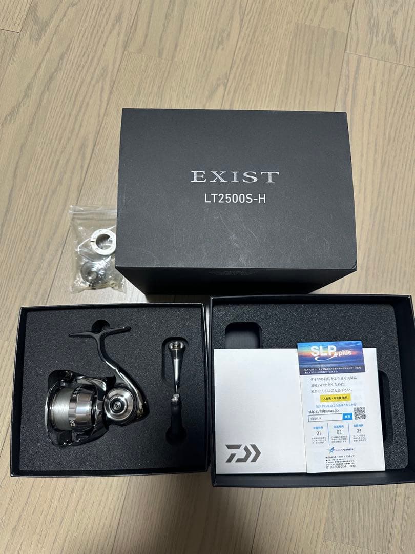 DAIWA EXIST イグジスト LT2500S-H センシティブチューン目立った傷や汚れなし