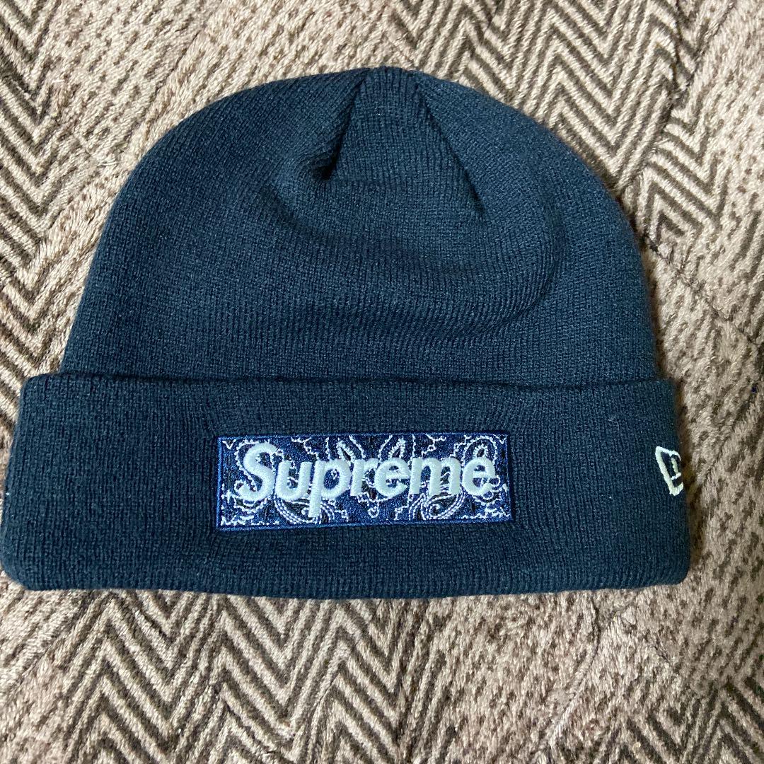 supreme ビーニー ニット帽 バンダナ 値下げしました。