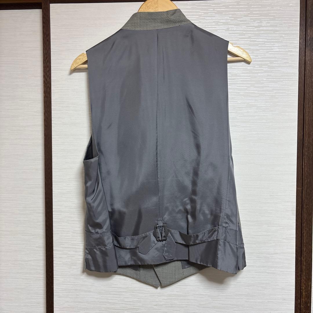 お値下げしました。MEN'S TENORAS スリーピーススーツ お値下げしました。MEN'S TENORAS スリーピーススーツ