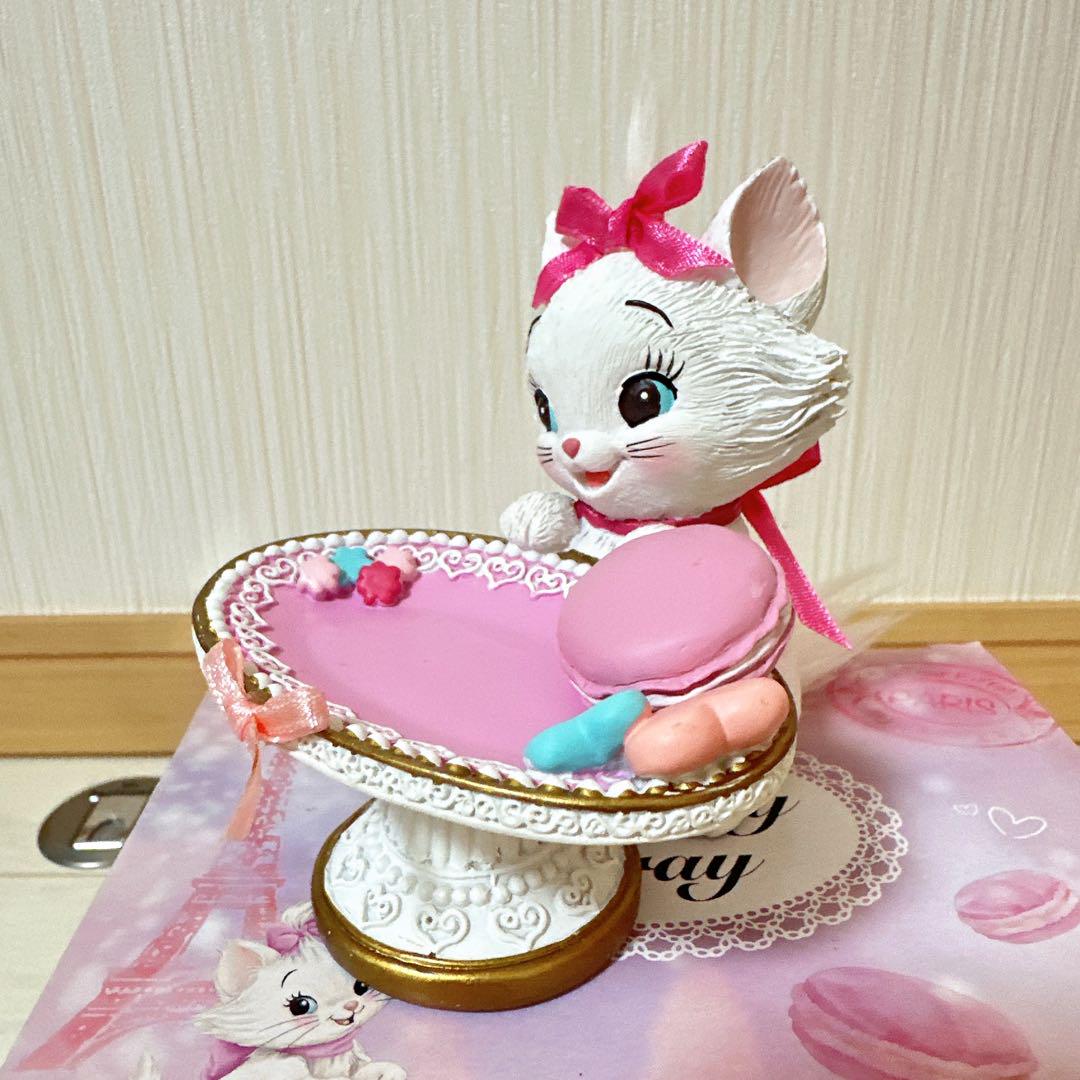 おしゃれキャット　マリー　フィギュア　ディズニーストア　アクセサリースタンド
