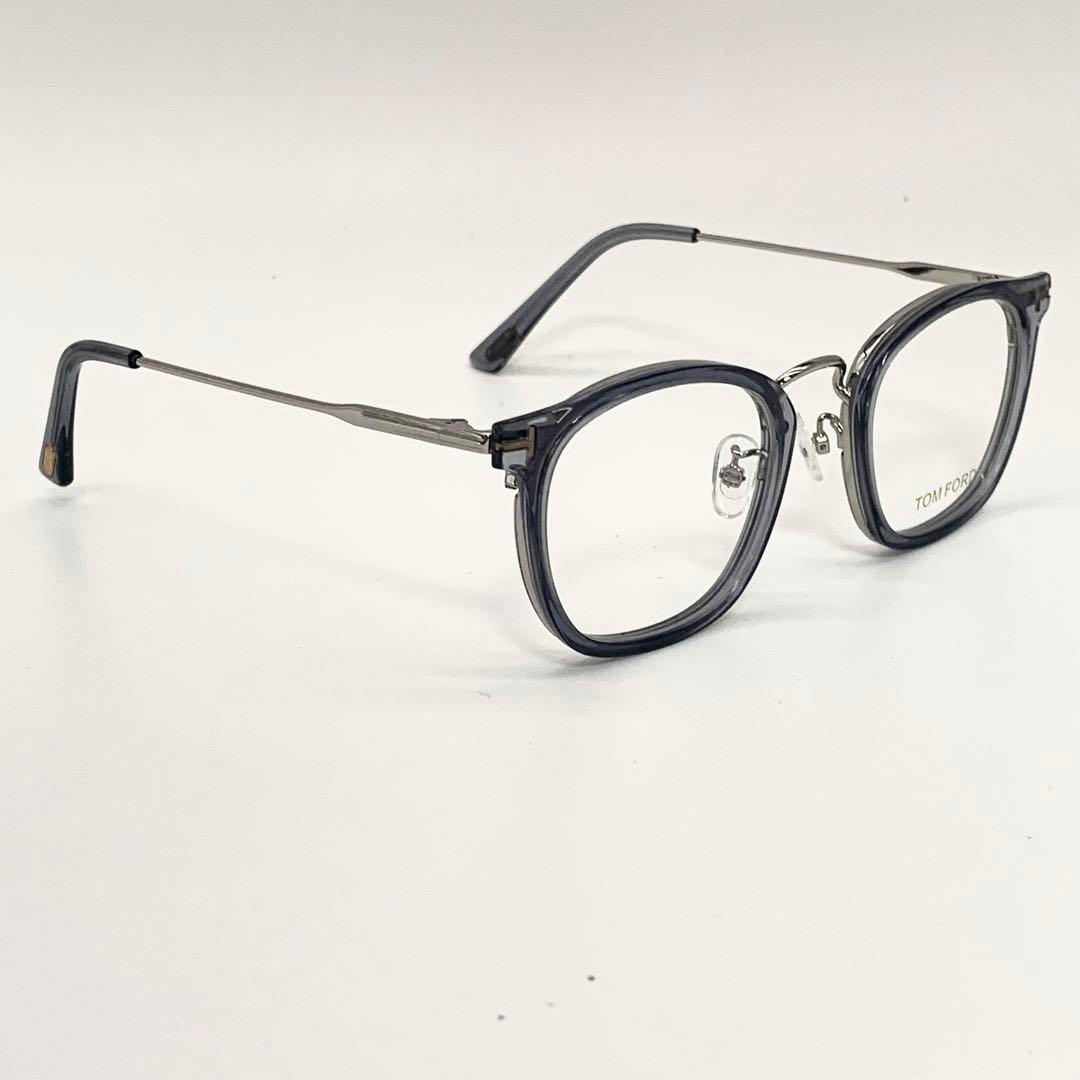 新品 トムフォード メガネのフレーム TF5568 クリアグレー 新品 トムフォード メガネのフレーム TF5568 クリアグレー