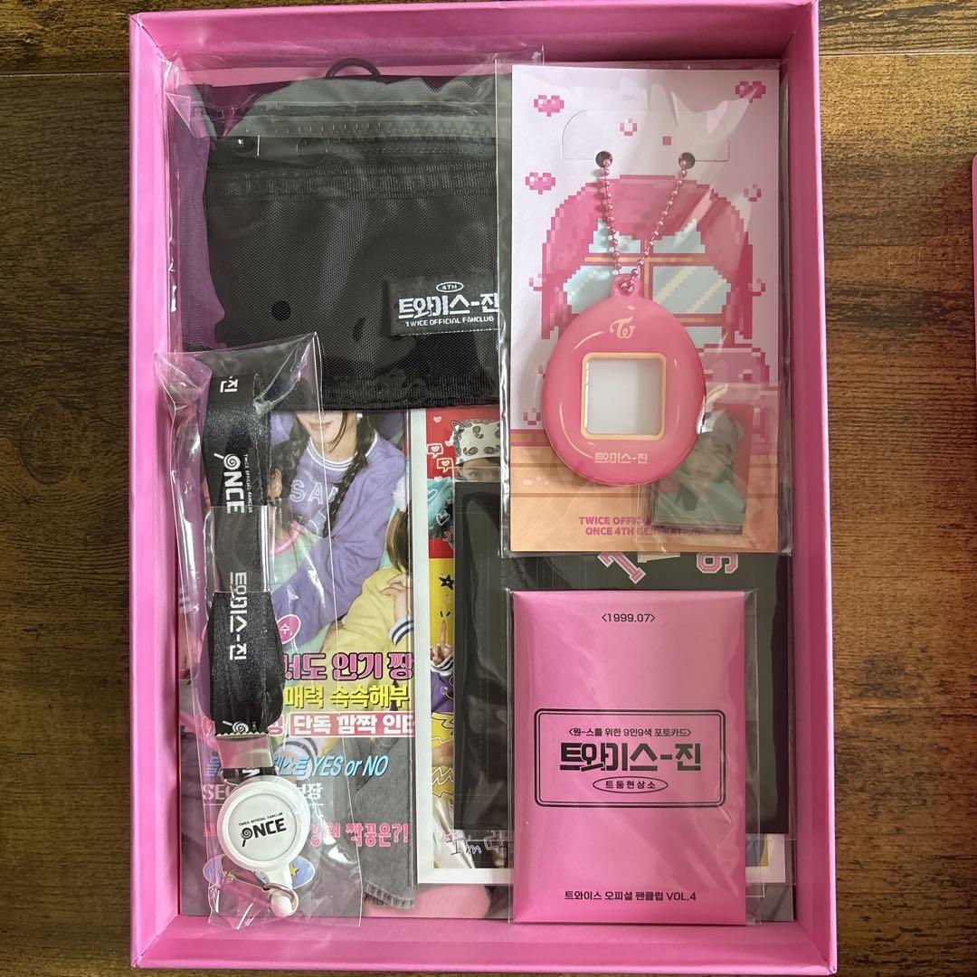 【激レア】TWICEファンパンフレット TWICE OFFICIAL FANCLUB 4TH GENERATION特典 - メルカリ