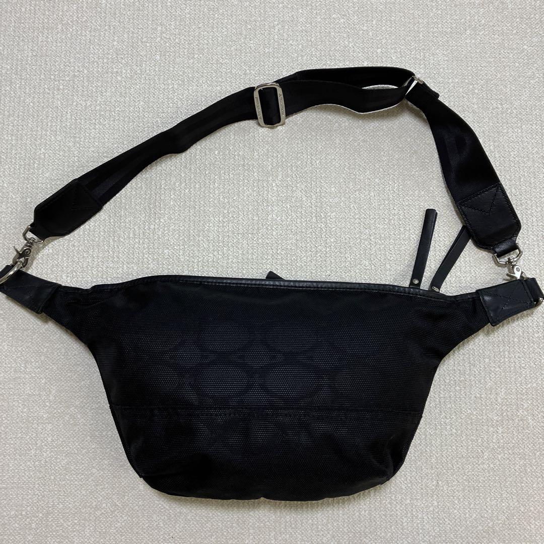 Vivienne Westwood ボディバッグ ショルダーバッグ ブラック