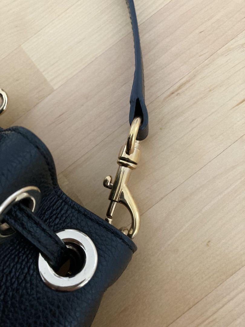 FURLA ブラック バケットバッグ