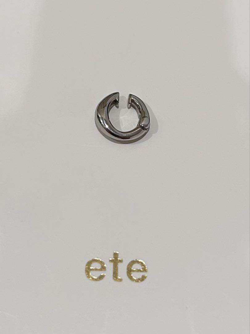【片耳】ete チャンキー ハグイヤリング　プラチナム