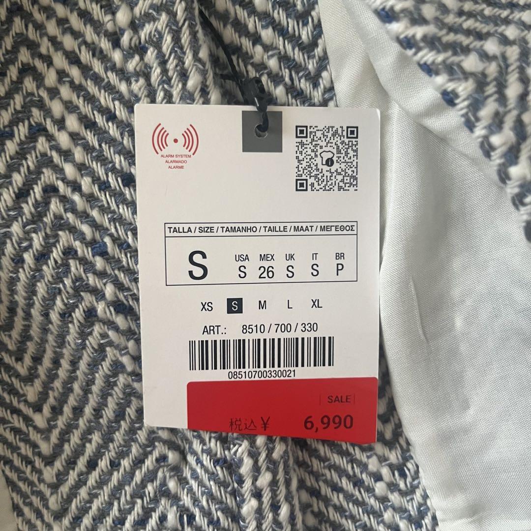 ◆新品、タグ付き◆ ZARA ザラ ノーカラーツイードジャケット　金ボタン　S ZARA ザラ ノーカラー ツイードジャケット 金ボタン 黒S - メルカリ