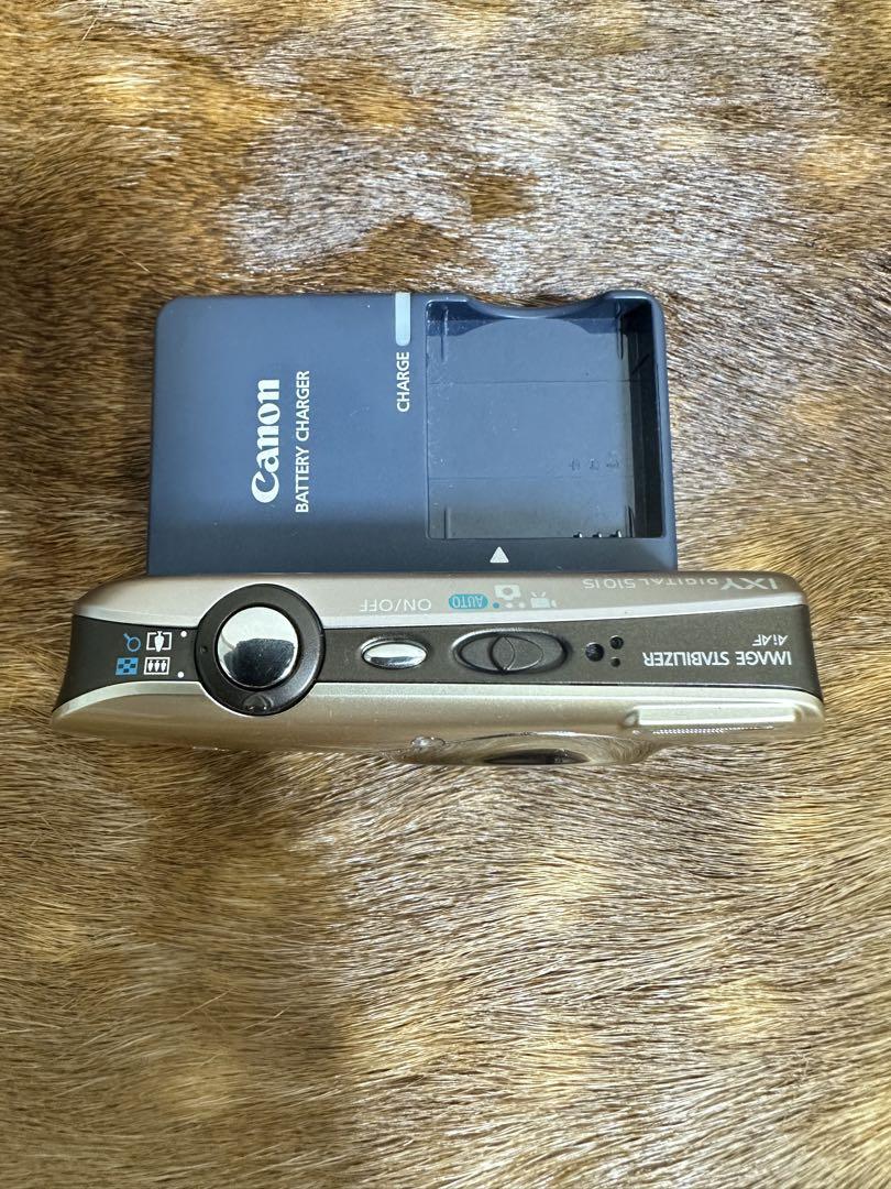 Canon IXY DIGITAL 121 IS ゴールド 本体と充電器