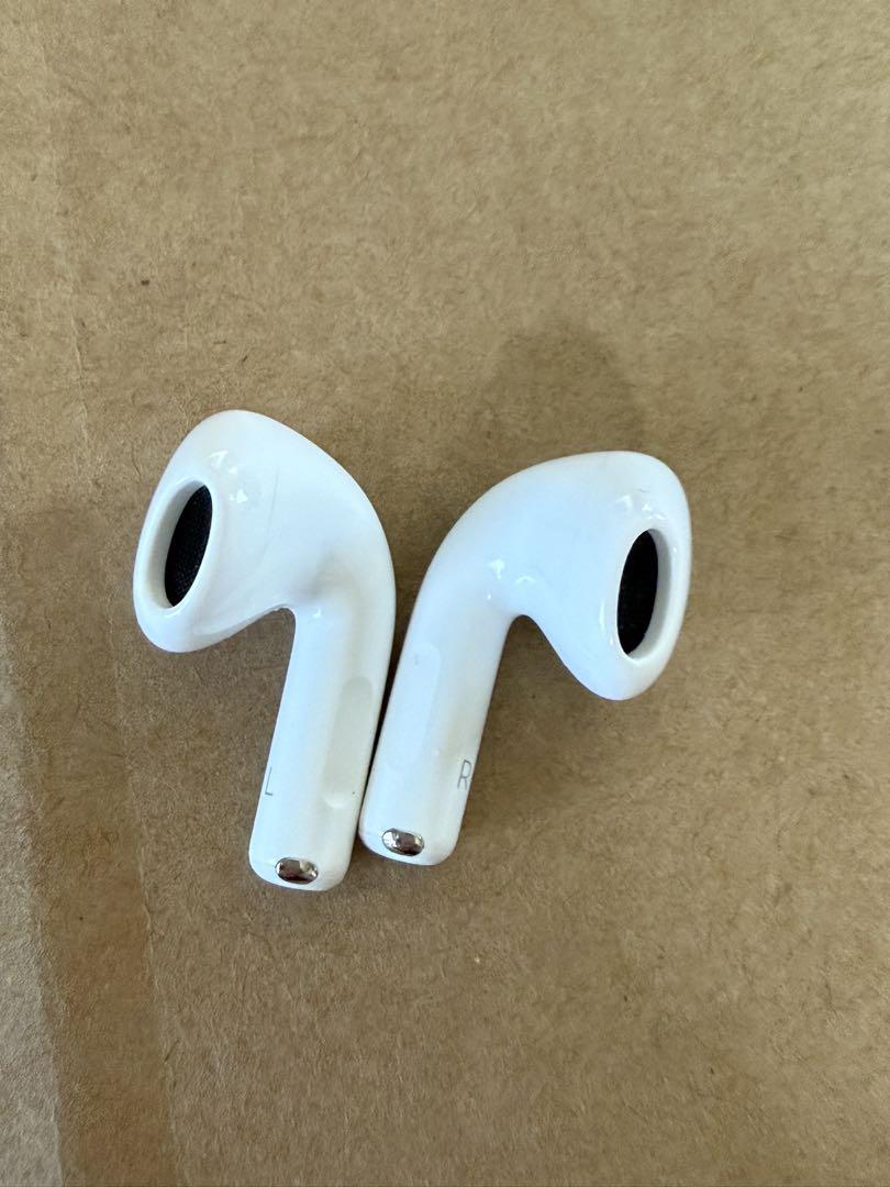 イヤホン AirPods 4